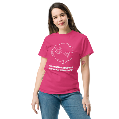 "Snacks und WLAN" T-Shirt